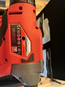 Milwaukee M18ONEFPRT-202X LED 18V 2 x 2.0Ah Li-Ion - 2