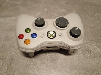 Ovládač k Xbox360 - 2