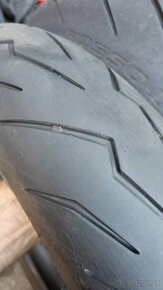 Predám sadu moto pneu 120/70R17 a 180/55R17 - 2