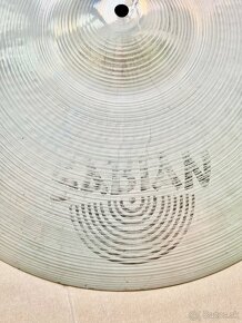 Prodám Sabian AA 20" ride. Výborný stav. - 2