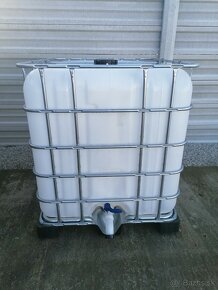 Predam 1000l IBC kontajner potravinarsky - 2