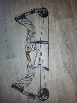 Kladkovy luk HOYT  LH - 2