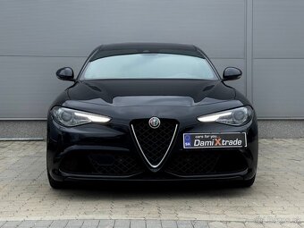 Alfa Romeo Giulia 2.9 Twin Turbo V6 510 AT QV - 2