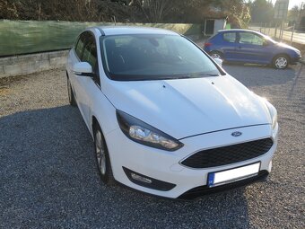 FORD FOCUS 1.0i  HATCHBACK  5 DV. - 2