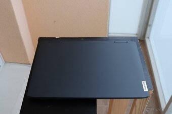 Lenovo IdeaPad Gaming 3 15IAH7 - 2