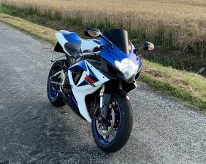 Suzuki GSXR 600 K7 - 2