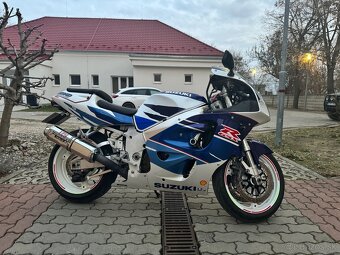 Suzuki GSXR 750 SRAD - 2