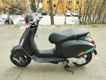 Vespa Primavera 50S - 2