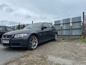 BMW E90 330xi 2007 200kw - 2