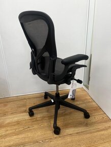 Herman Miller Aeron Remastered New - 2