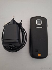 Nokia 2330 - 2