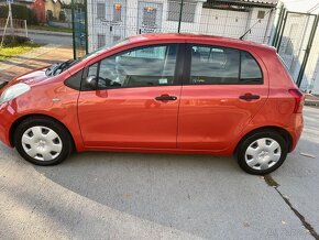 Toyota Yaris 1.3 VVT-I - 2