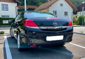 Opel Astra Twintop Cabriolet - 2