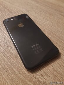 iPhone 8 / 256GB čierny TOP stav - 2