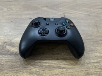 Originál ovládač na Xbox One ( na renováciu ) - 2