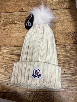 Damska moncler ciapka s brbolcom - 2