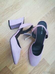 Nové fialkové sandálky - 2