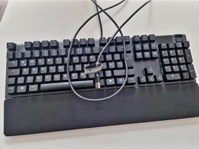 Steelseries Apex 5 čierna - 2