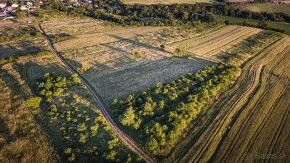 Pozemok v obci Chtelnica ,1752 m2 - 2