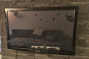 Predám televízor Panasonic VIERA TX-P50C2E - 2