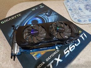 Gigabyte GeForce GTX 560Ti - 2