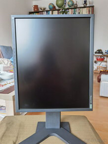 Predám EIZO FlexScan L568 17" LCD monitor - 2