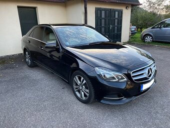 Mercedes Benz E220 - 2