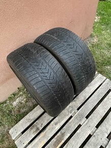 Pirelli 275/40 R18 2x=80€ - 2