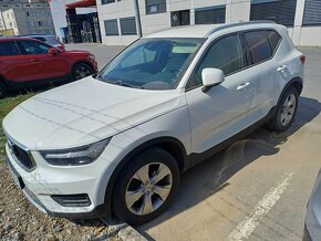 Volvo XC40 - 2