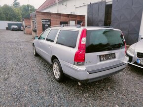 Volvo V70II facelift D5 120kw - Náhradní díly - 2