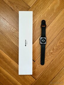 Apple Watch Series 3 42mm - 2