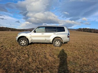 Mitsubishi Pajero - 2