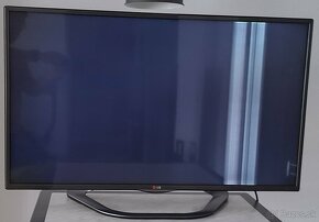 42" 3D LED LG 42LA620s Smart - POSKODENY DISLPLEJ - 2