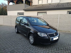 Volkswagen Touran 1,9 TDI  Black Line 6-st, Manuál - 2