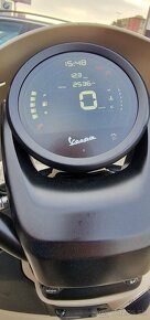 VESPA GTV 300 HPE RST ABS  DEMO + doplnky zdarma - 2