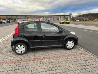 Peugeot 107 1.0i klima servo 5dveř naj. 141 tis. - 2