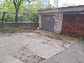 Prenajmem samostatne stojacu garáž: Drieňová/Medzilaborecká - 2