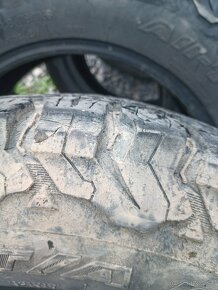 265/60r18 - 2