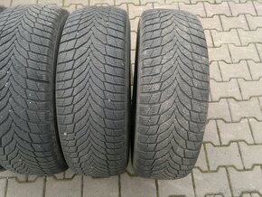 Zimne pneu. Nexen 255/70 r15 - 2