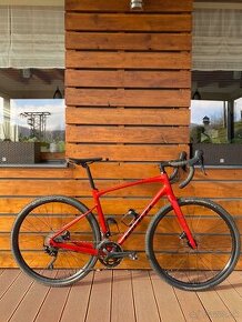 Gravel bicykel Giant Revolt 1 - 2