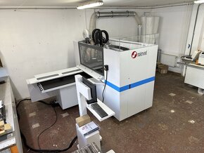 CNC vŕtací/frézovací drevoobrábací stroj - 2