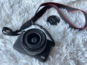 Canon EOS M10 - 2