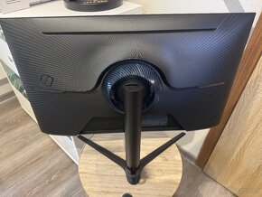 Samsung 27 Odyssey G32A - 2