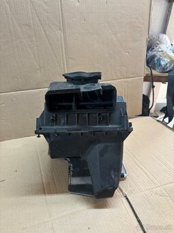 Audi a4 b6 filter box - 2