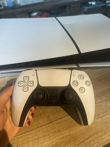 Predám Playstation 5 slim - 2