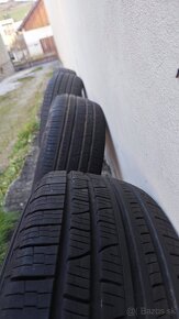 Pneu Pirelli celoročne 215/65 R16 - 2