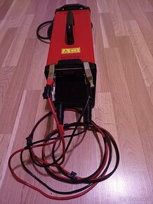 ZVARACI INVERTOR S NABIJACKOU TT142 - 2