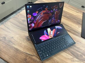 ASUS ZenBook Duo UX482E - 2