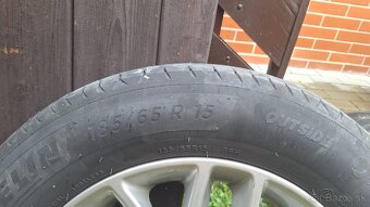 185/65R15 - 2