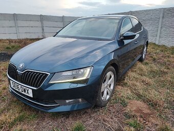 Rozpredám Škoda Superb 3 sedan Elegance - 2